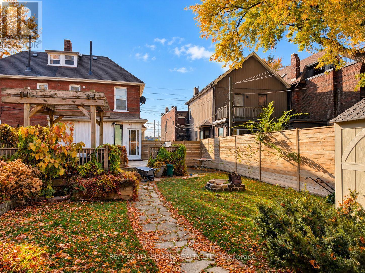 1436 QUEEN STREET E - 2