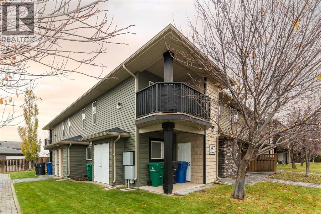 Photo of 5, 895 Mt Sundance Manor W, Lethbridge