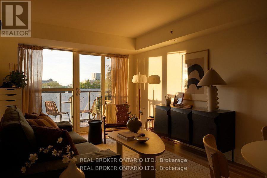510 - 35 SARANAC BOULEVARD, Toronto (Englemount-Lawrence) — photo 2