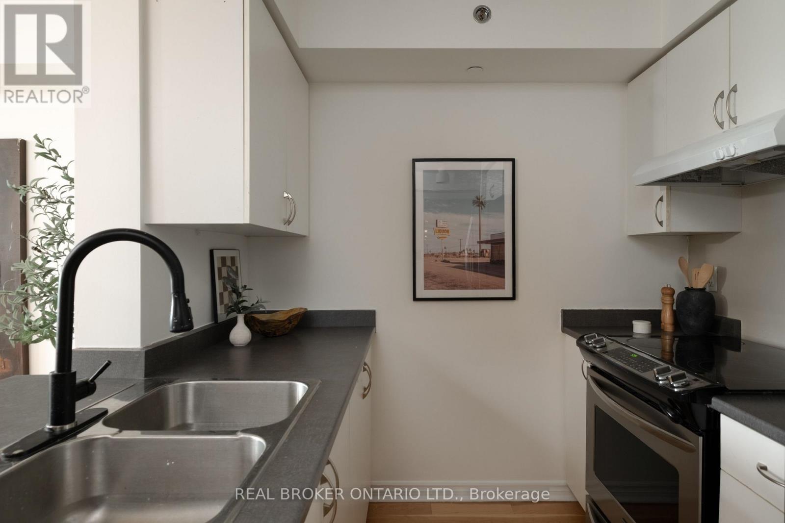 510 - 35 SARANAC BOULEVARD, Toronto (Englemount-Lawrence) — photo 7