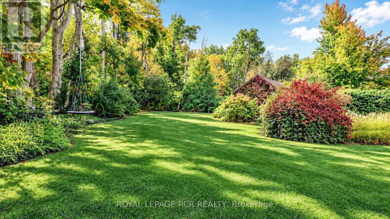 16 Blake Street, Barrie photo 39