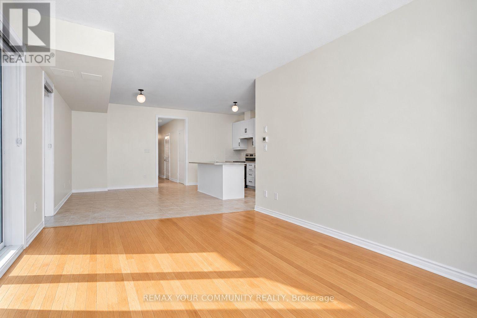 15 Valleybrook Road, Barrie photo 4