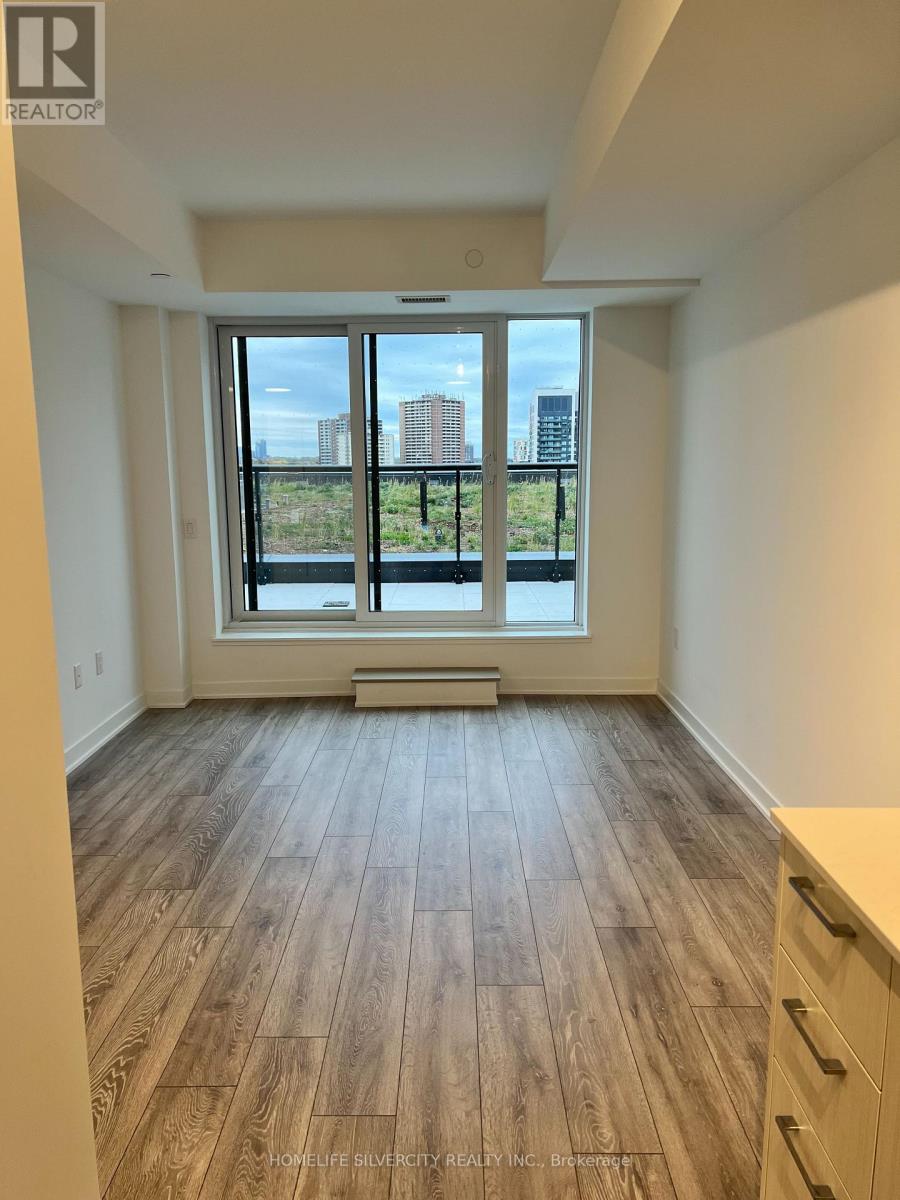 10 OAK STREET - 11