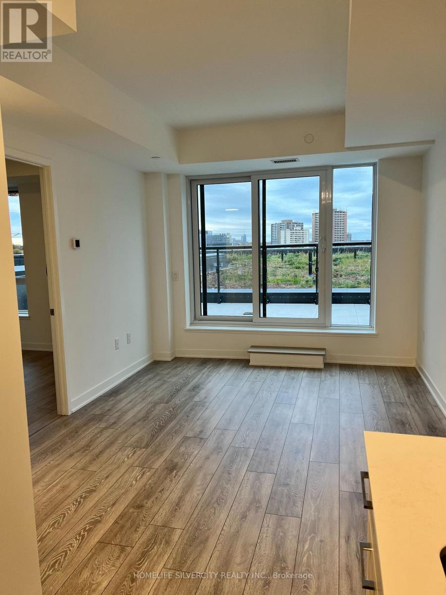 10 OAK STREET - 12