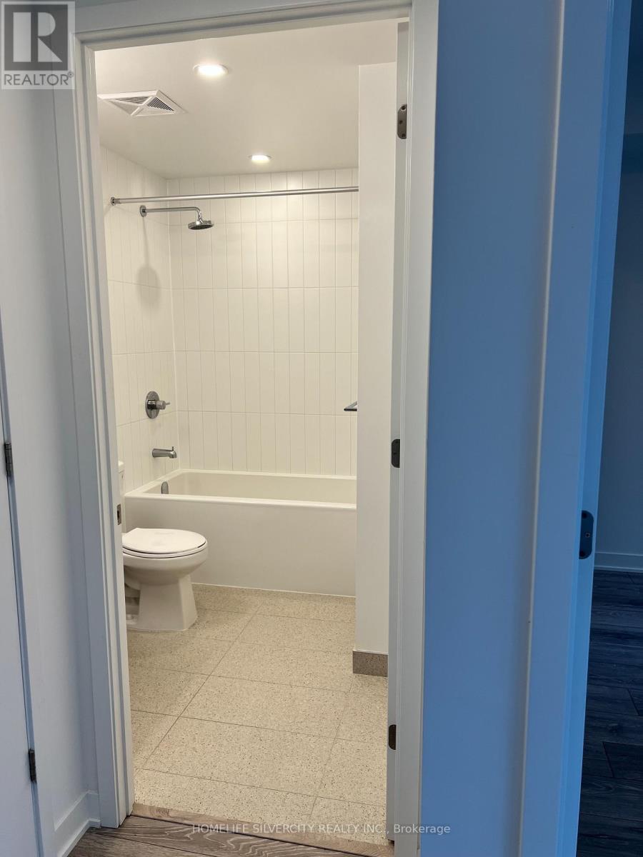 10 OAK STREET - 22