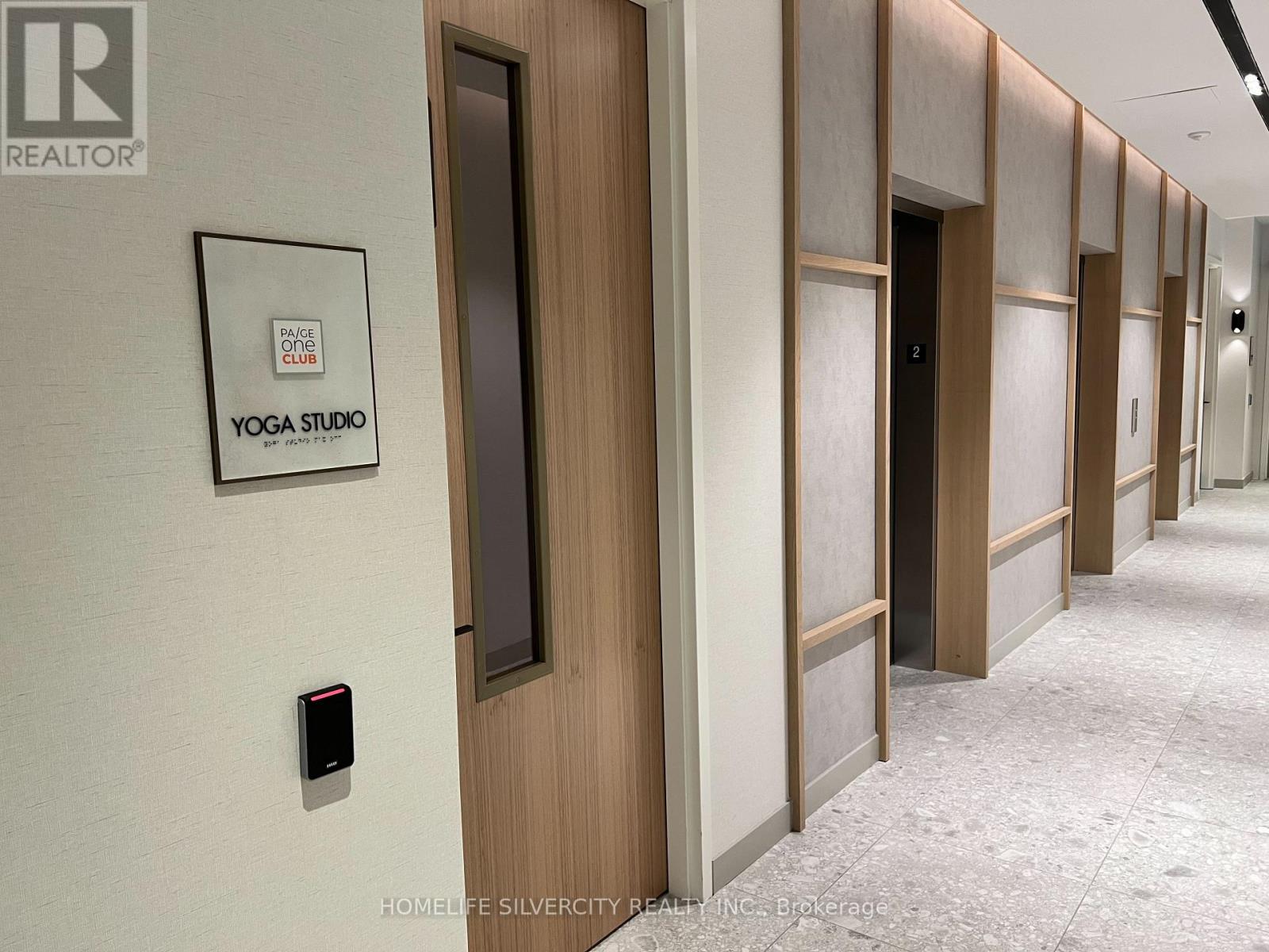 10 OAK STREET - 37