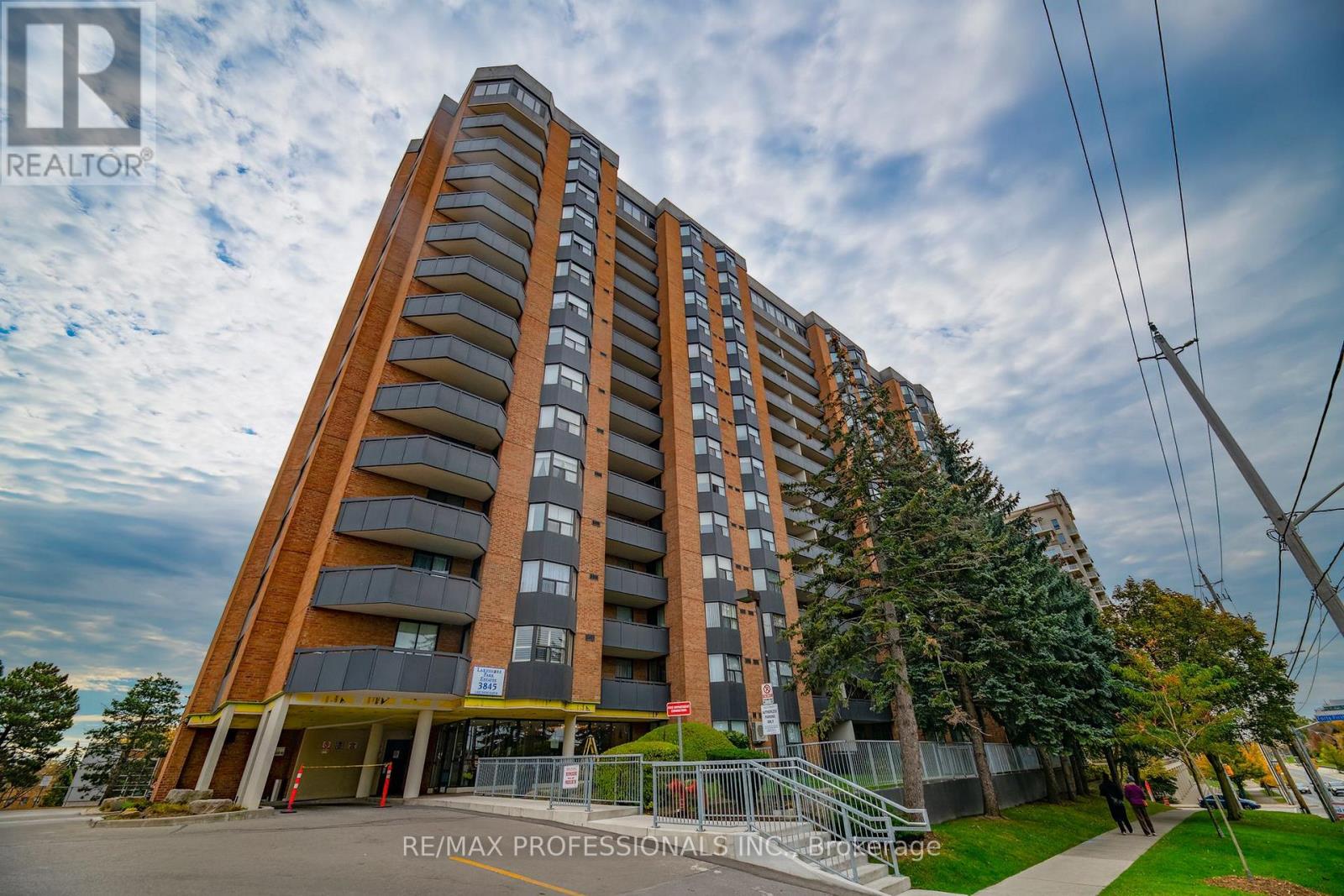#1506 3845 LAKESHORE BOULEVARD - 1