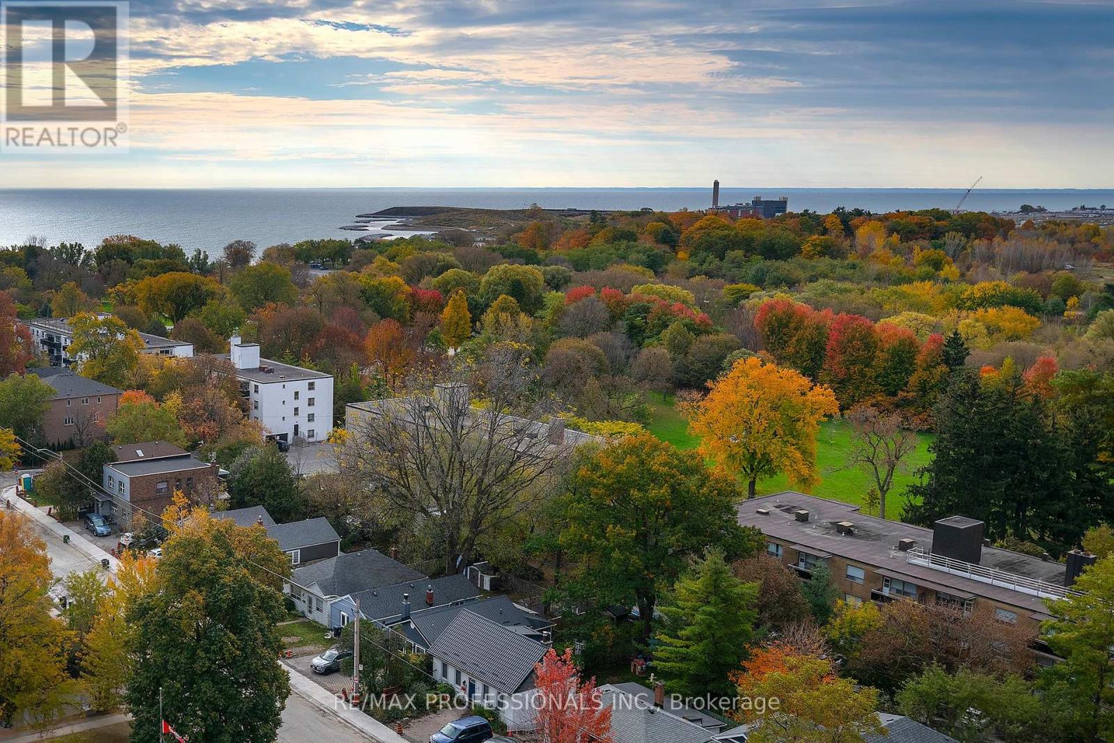 #1506 3845 LAKESHORE BOULEVARD - 26