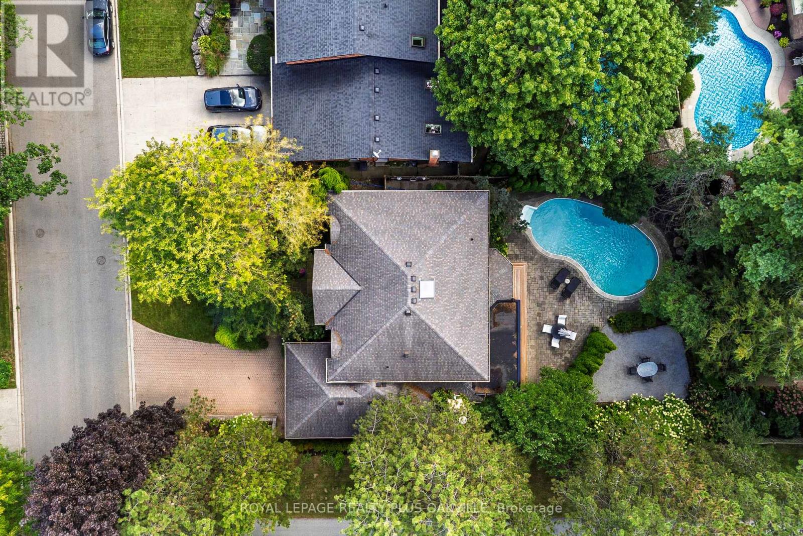 Photo of 356 SHOREACRES ROAD