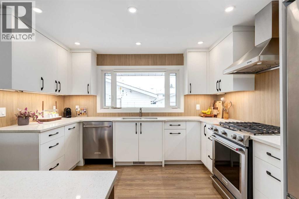 10815 Maplecreek Drive SE, Calgary — photo 4