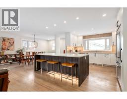 10815 Maplecreek Drive SE, Calgary — photo 16