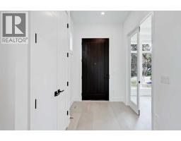 1433 26A Street SW, Calgary — photo 2