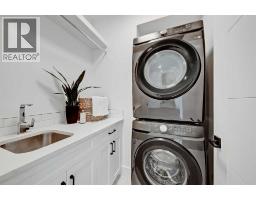 1433 26A Street SW, Calgary — photo 36