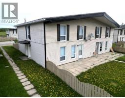 4504 8A Avenue, Edson — photo 3