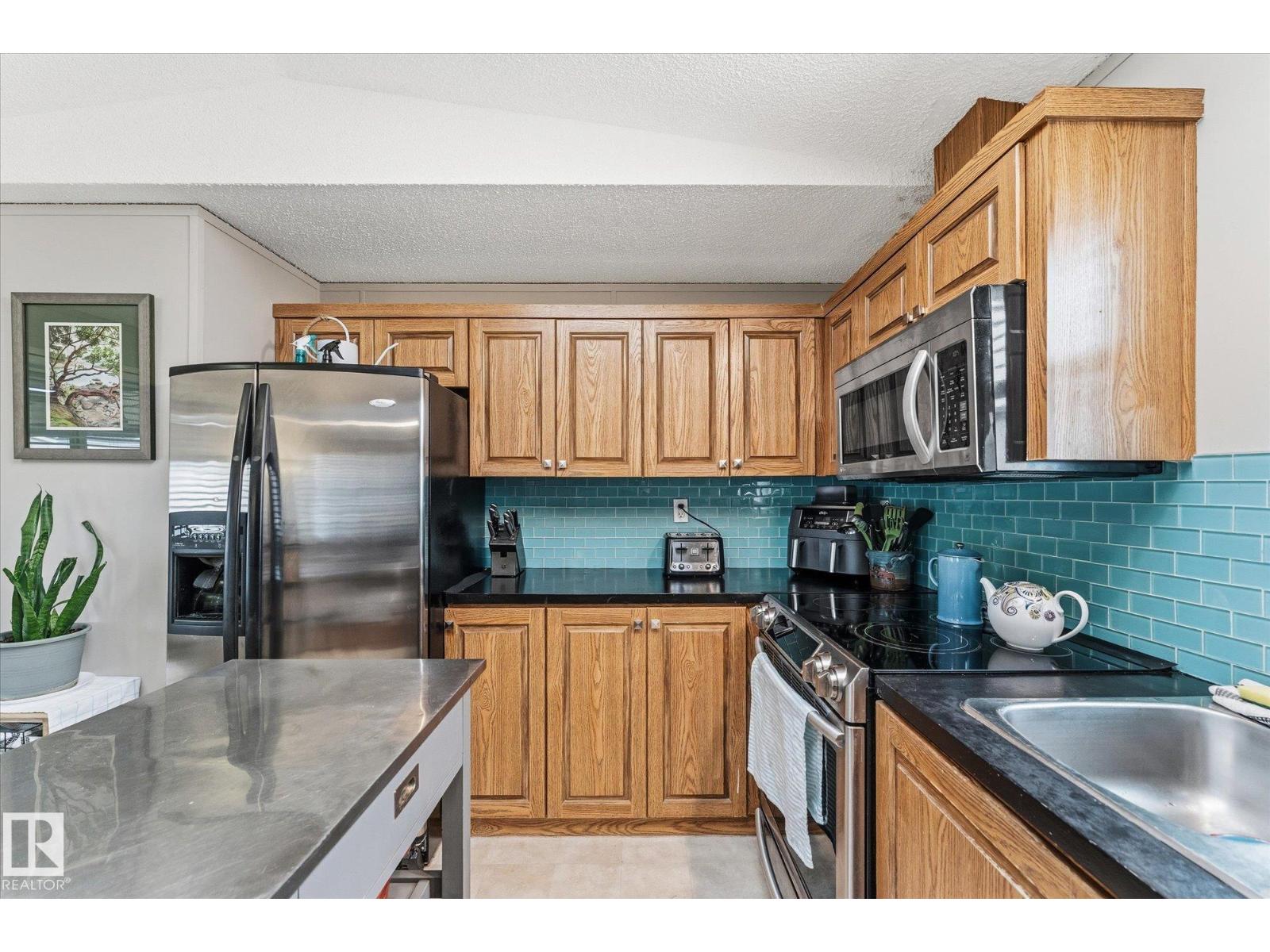 Property photograph 9 for MLS E4514799