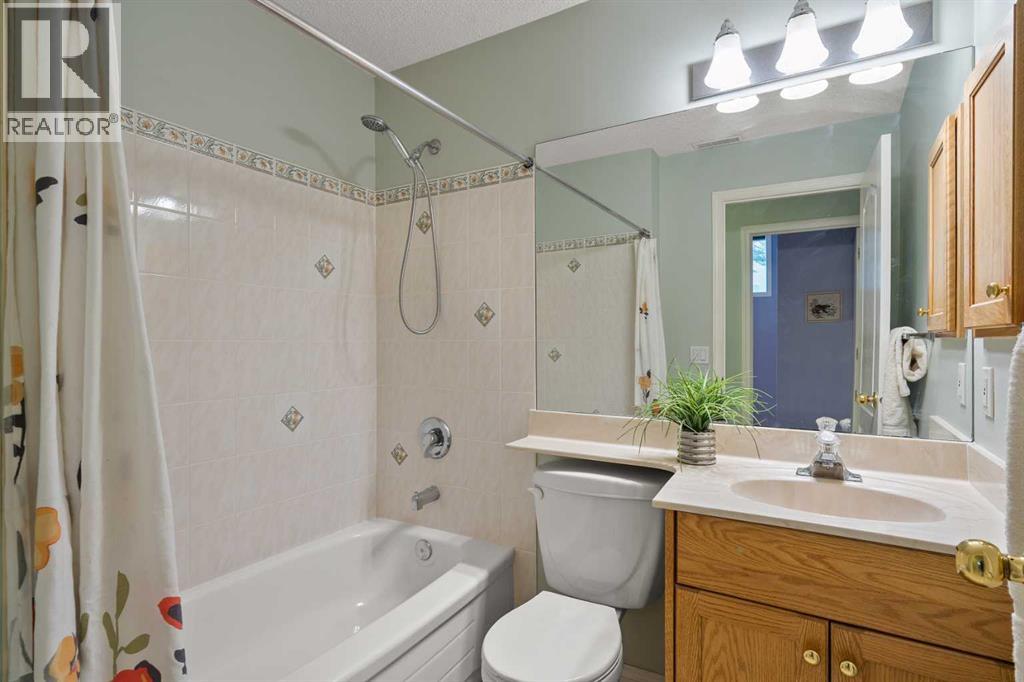 19 Scimitar Heath NW, Calgary — photo 22