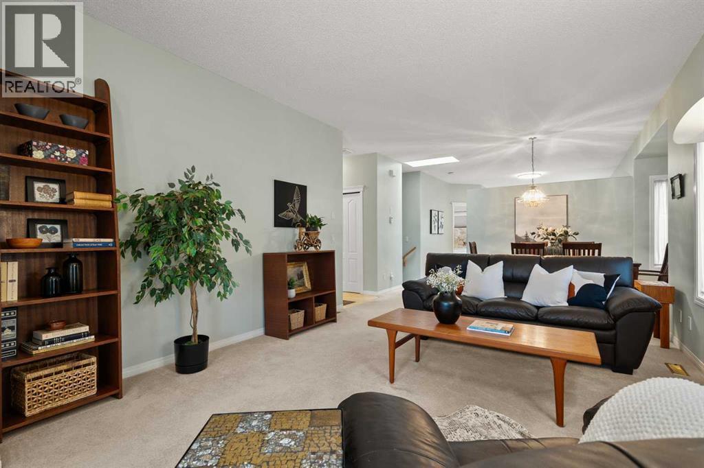 19 Scimitar Heath NW, Calgary — photo 5