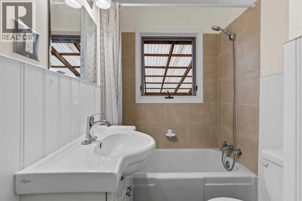 209 Main Street, Carseland — photo 15