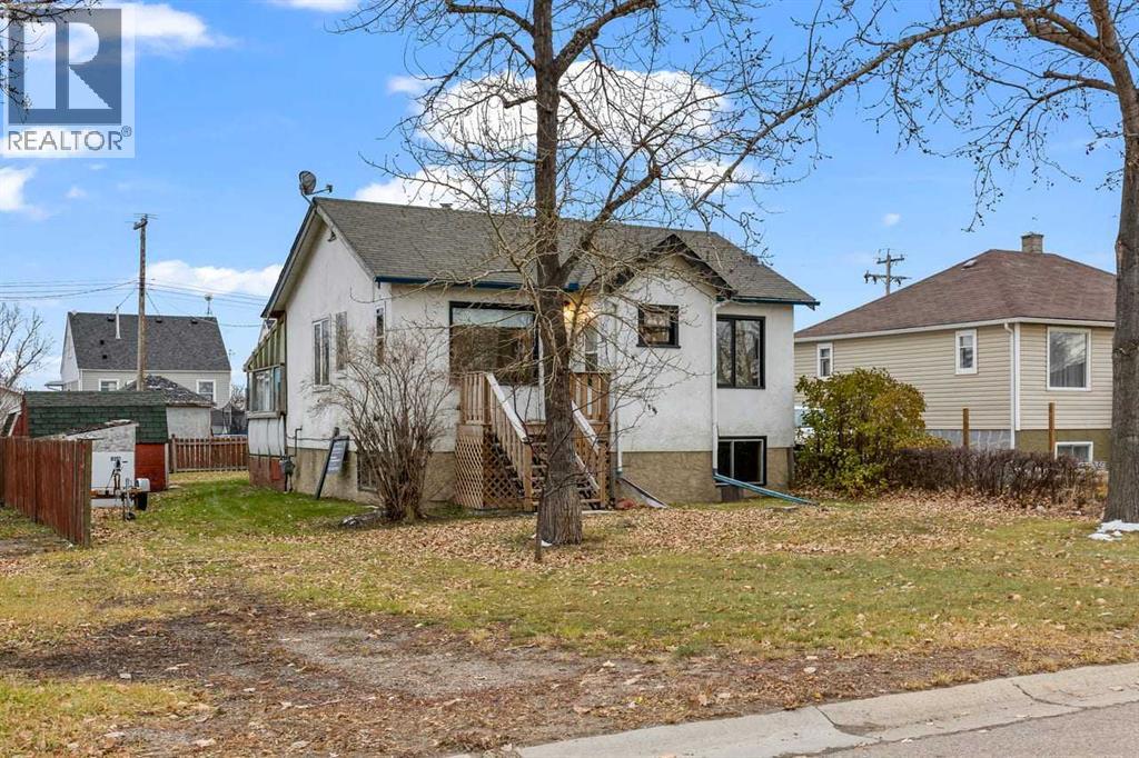 209 Main Street, Carseland — photo 2