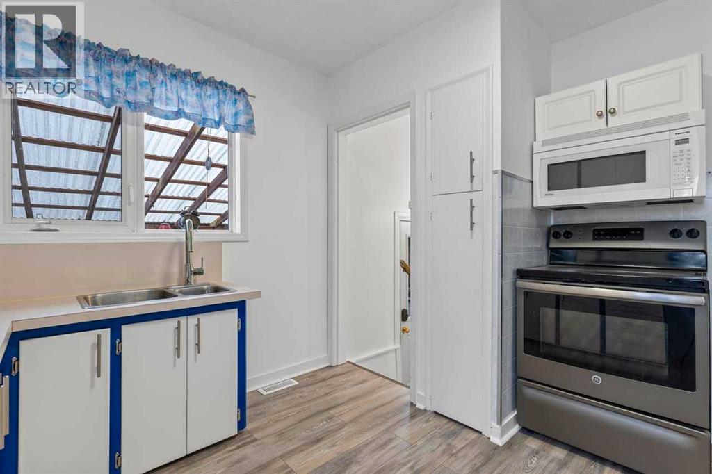 209 Main Street, Carseland — photo 9
