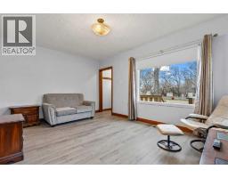 209 Main Street, Carseland — photo 6