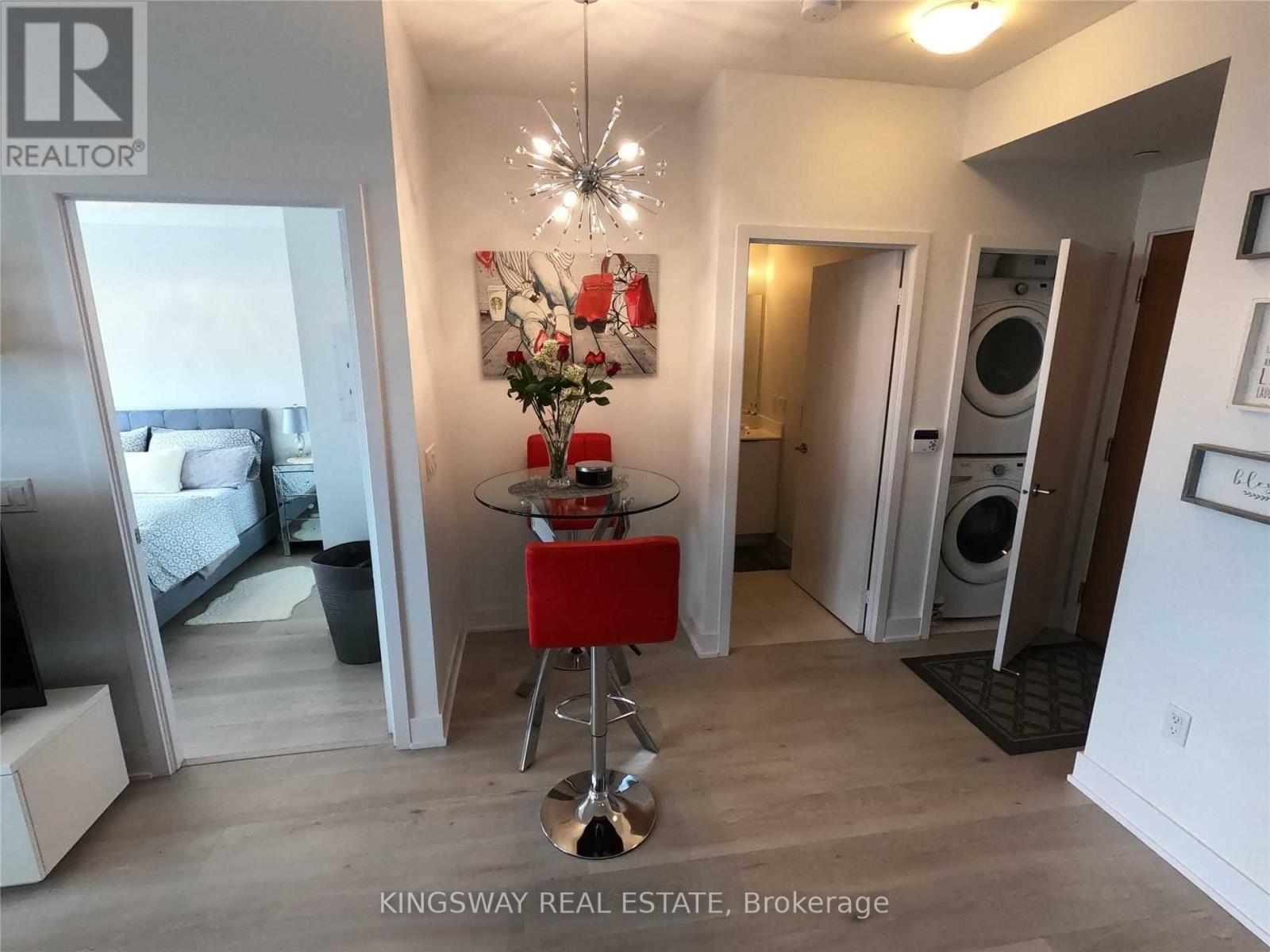 #2519 30 SHORE BREEZE DRIVE E - 11