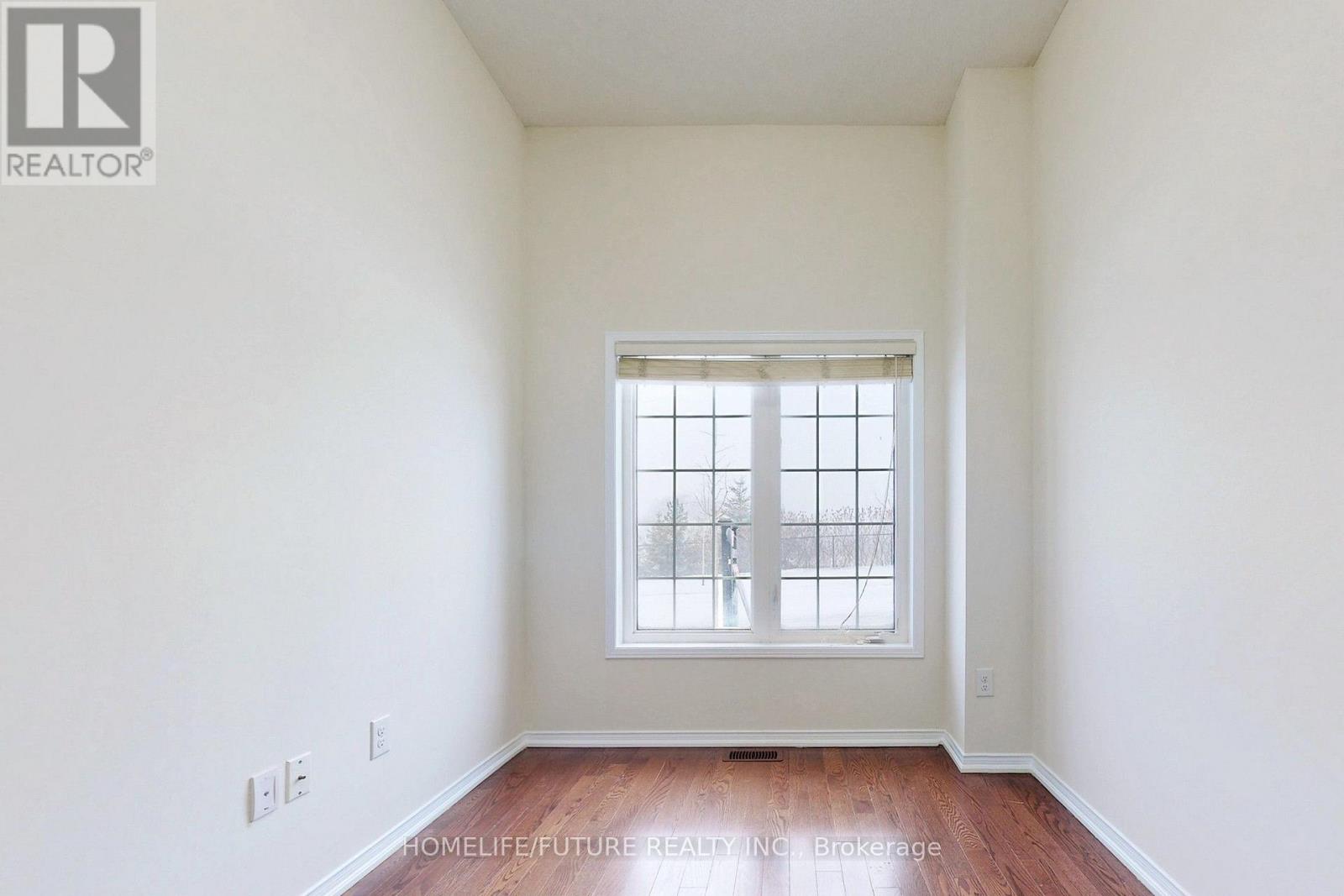 13 Lloydminster Avenue, Ajax, ON photo 7