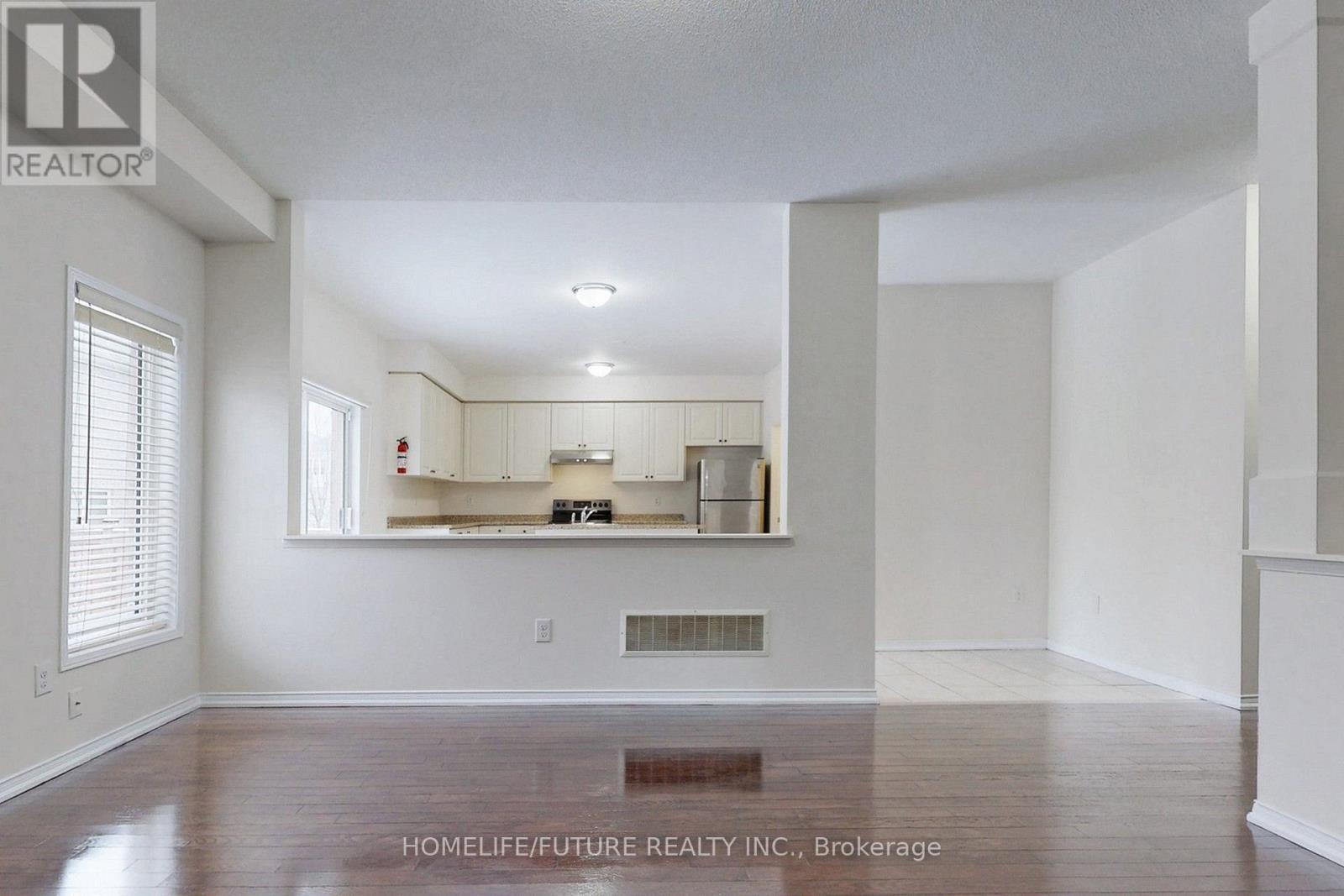 13 Lloydminster Avenue, Ajax, ON photo 3