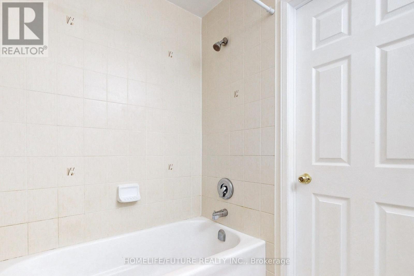 13 Lloydminster Avenue, Ajax, ON photo 13