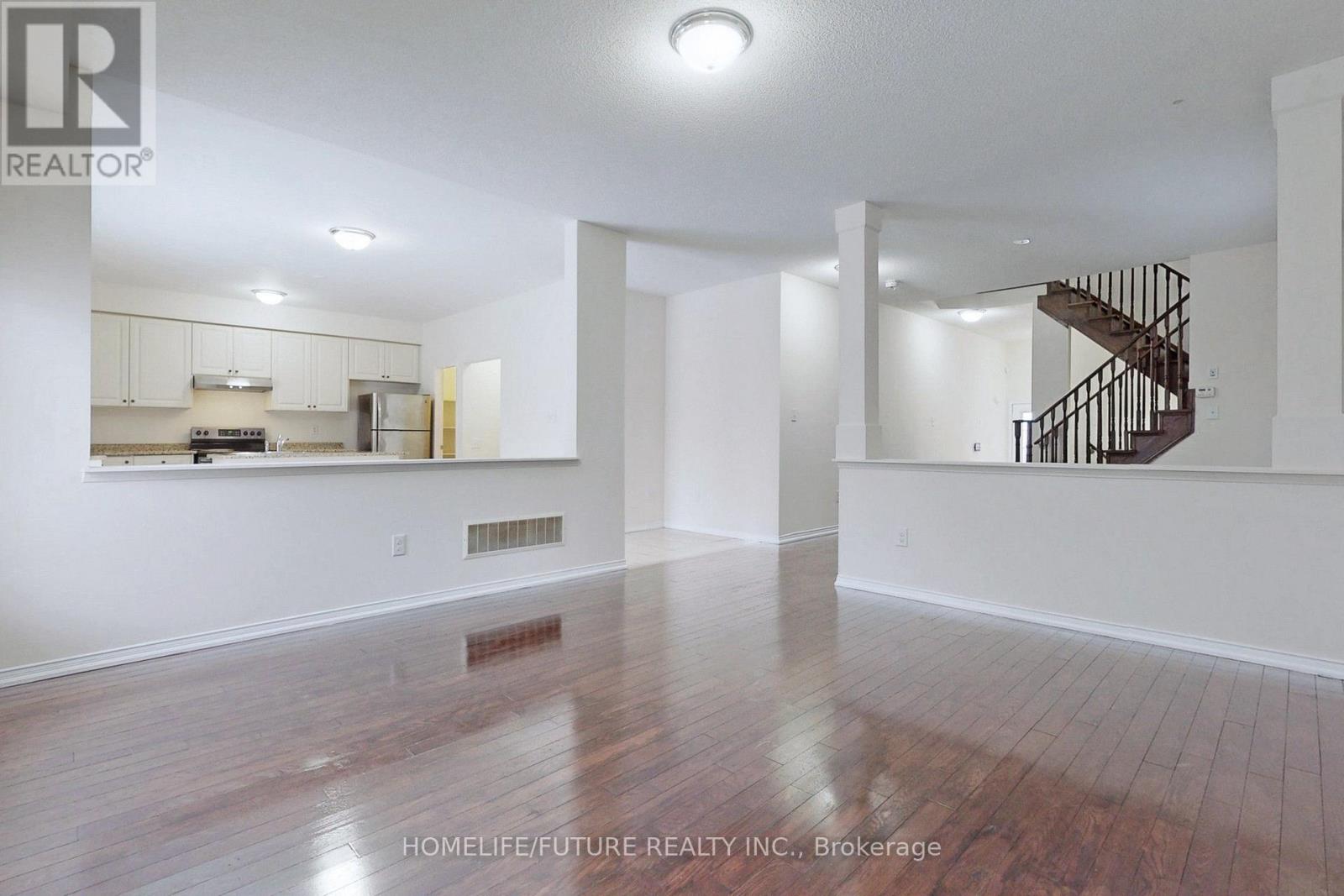 13 Lloydminster Avenue, Ajax, ON photo 4