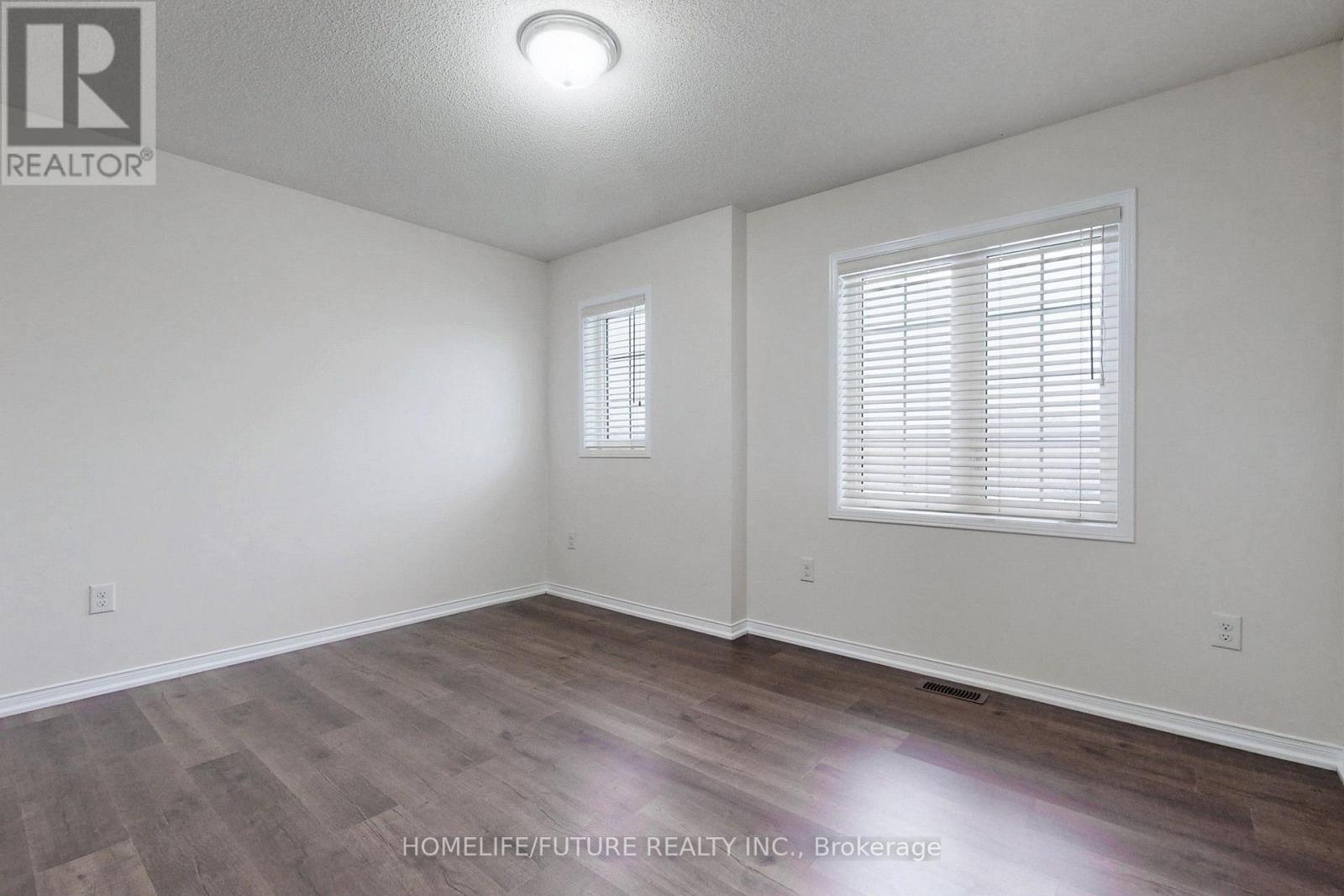13 Lloydminster Avenue, Ajax, ON photo 12