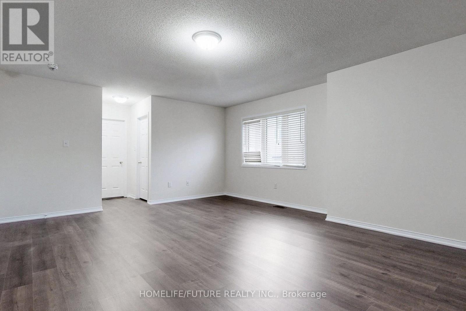 13 Lloydminster Avenue, Ajax, ON photo 10
