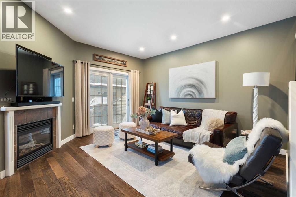 3 Bed, 4 Bath Townhouse for Sale in Calgary – 2, 1840 27 Avenue SW, Calgary – MLS# A2355251 - Image 4