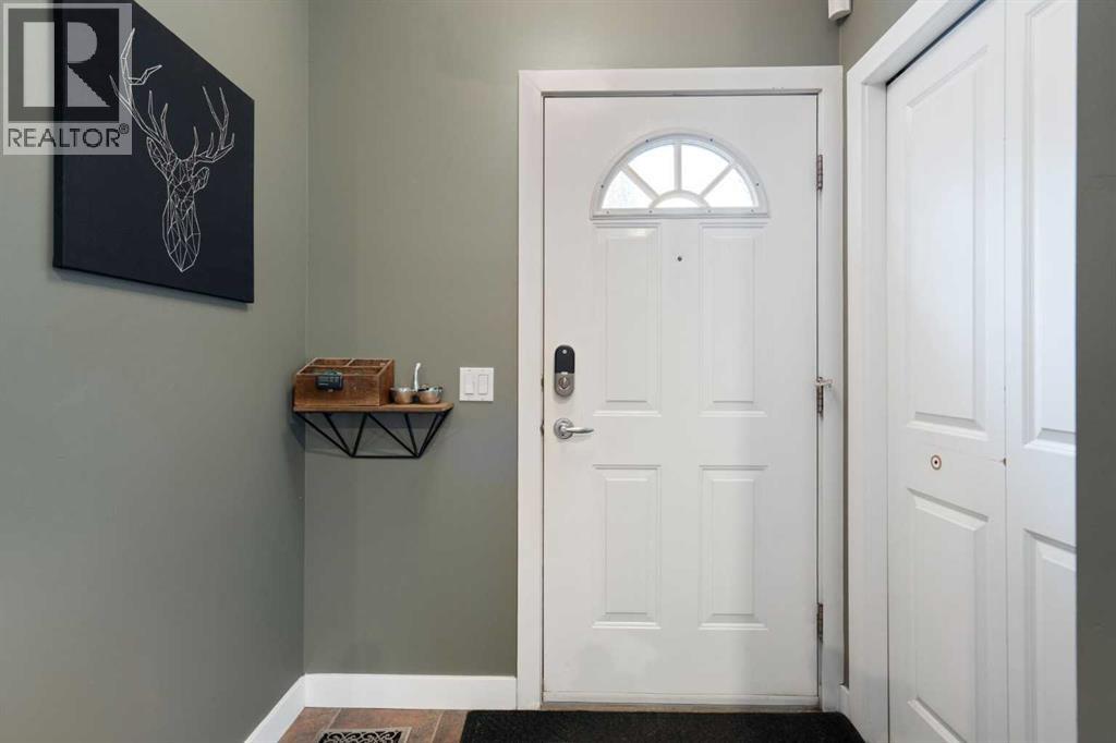 3 Bed, 4 Bath Townhouse for Sale in Calgary – 2, 1840 27 Avenue SW, Calgary – MLS# A2355251 - Image 3