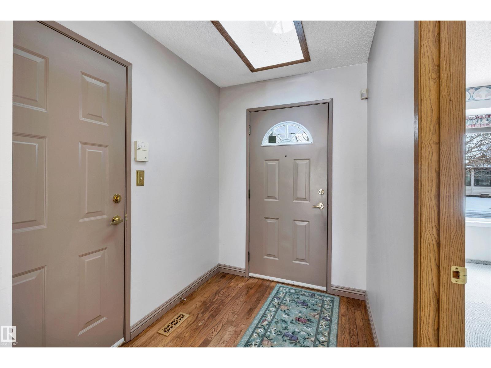 Property photograph 4 for MLS E4514800