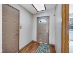 9996 176 AV NW, Edmonton — photo 4