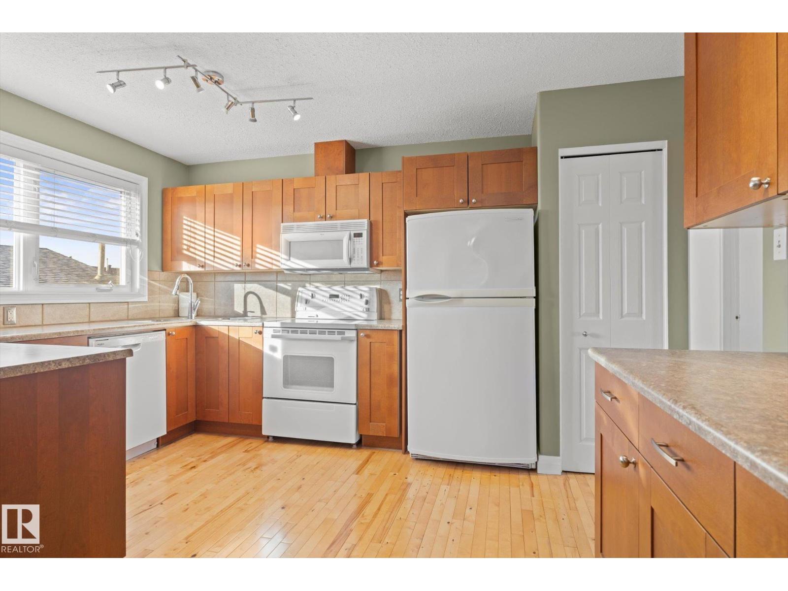 Property photograph 11 for MLS E4514801