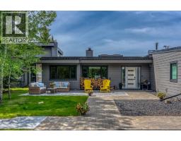 183 Pinebrook Way SW, Rural Rocky View County — photo 6