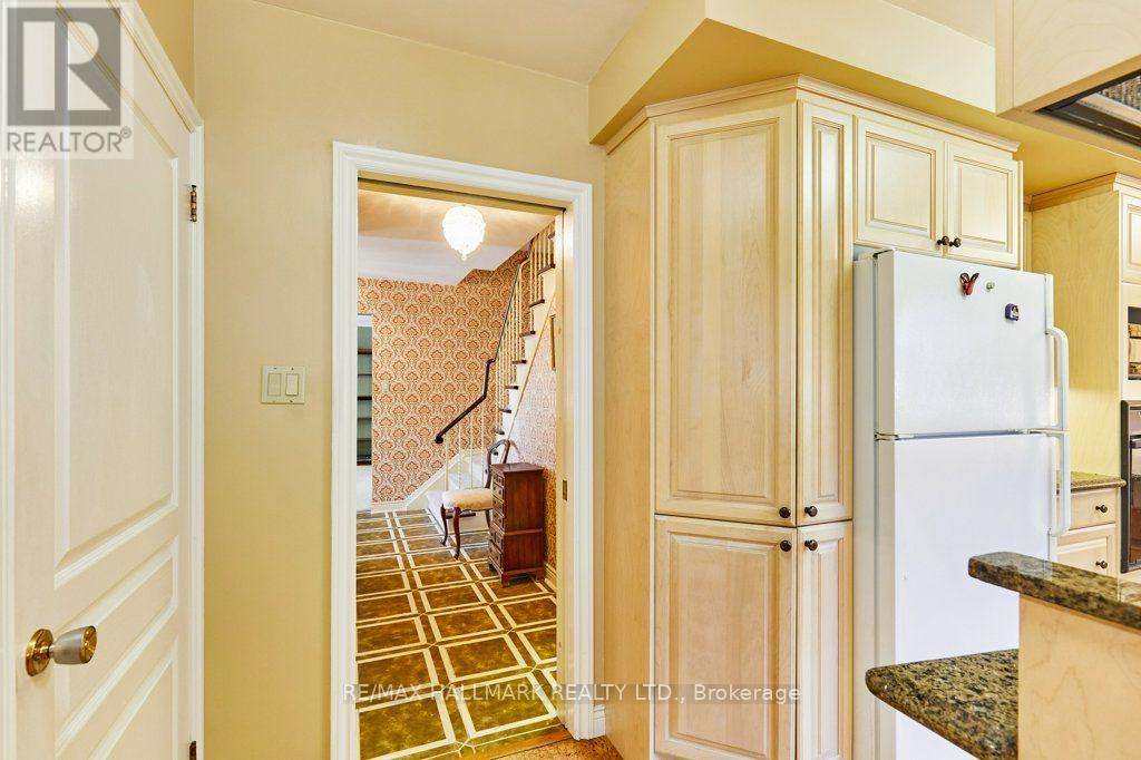 11 FELDBAR COURT - 22