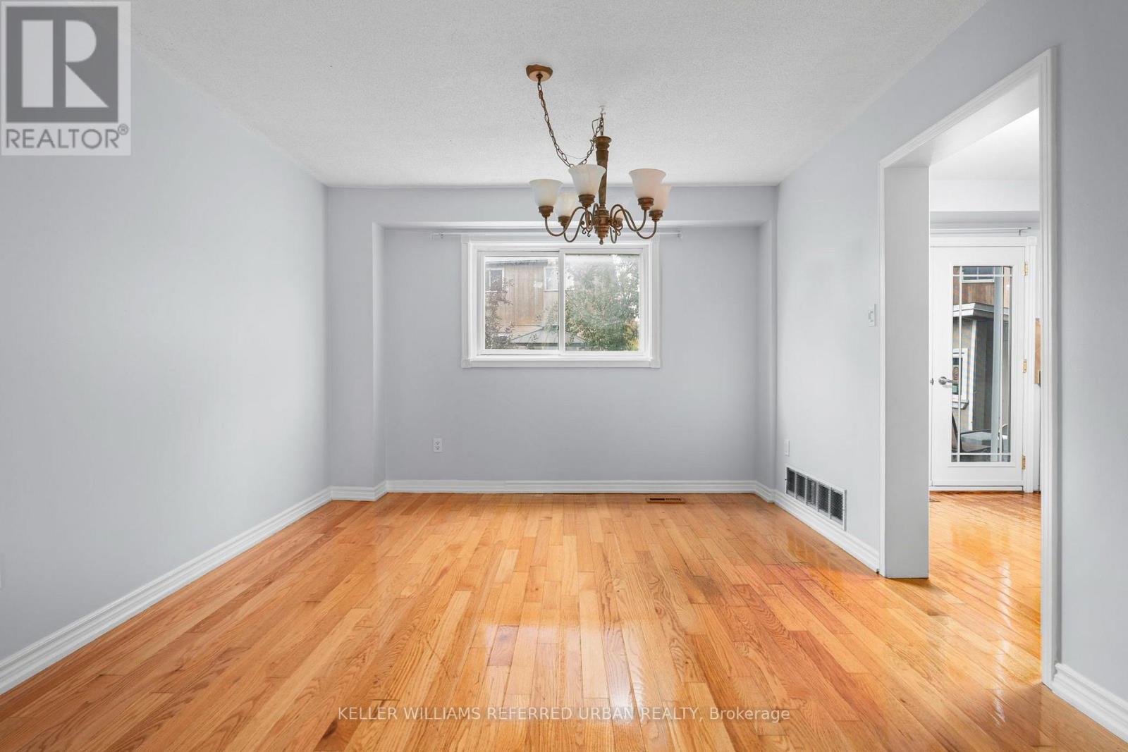 Upper- 1879 Ashford Drive, Pickering, ON photo 10