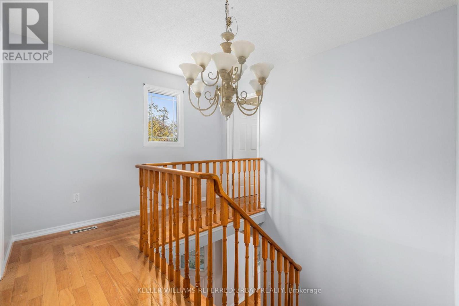 Upper- 1879 Ashford Drive, Pickering, ON photo 16