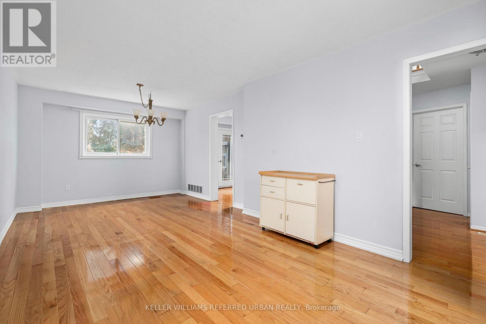 Upper- 1879 Ashford Drive, Pickering, ON photo 9