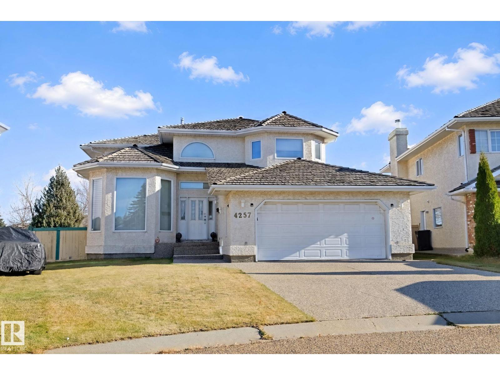 Photo of 4257 46 ST NW, Edmonton