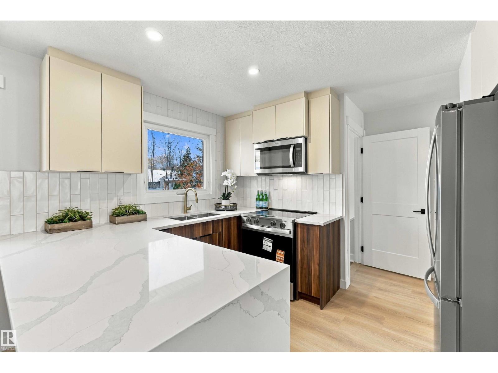 15012 59A ST NW, Edmonton — photo 12