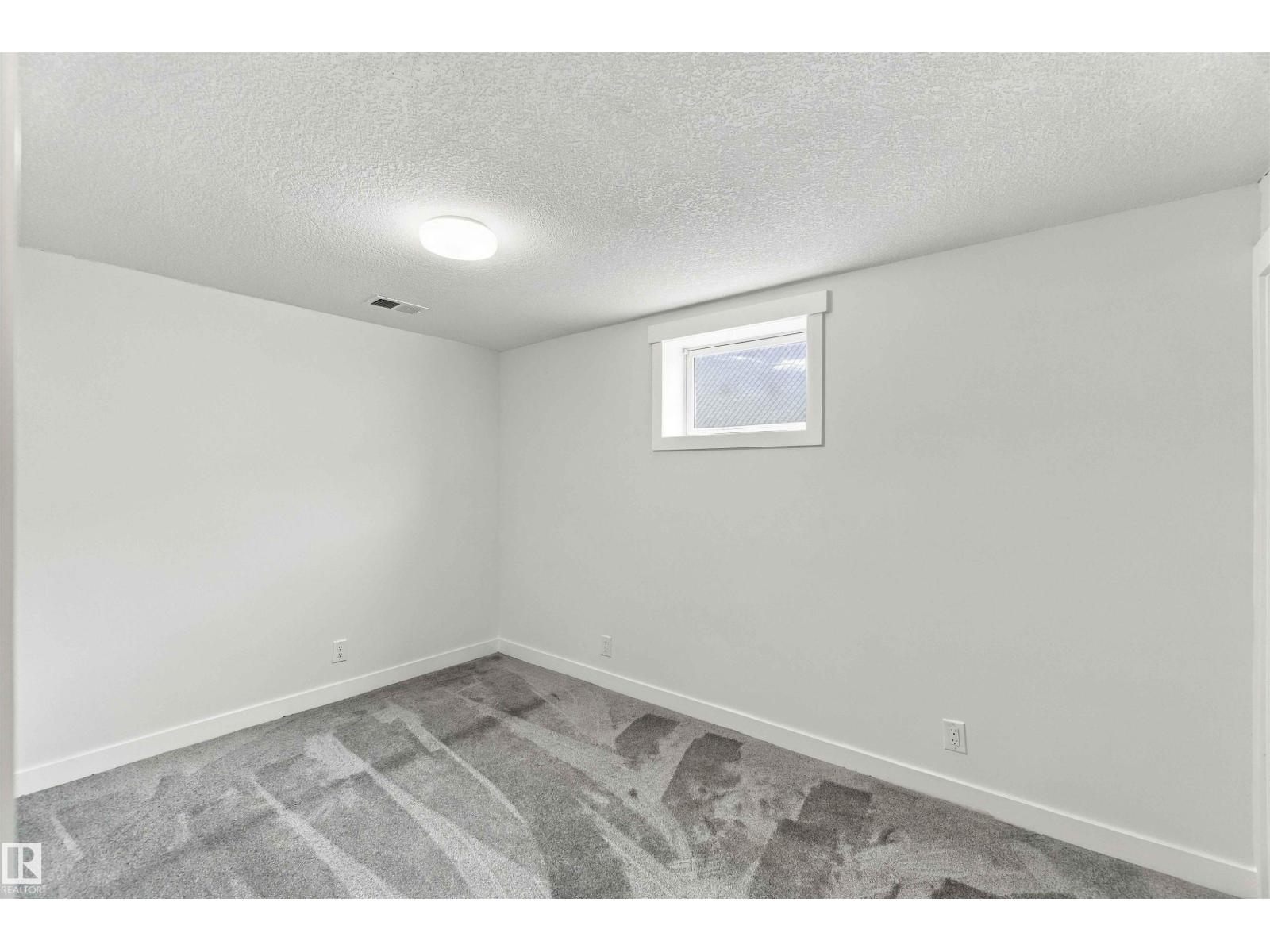 15012 59A ST NW, Edmonton — photo 32
