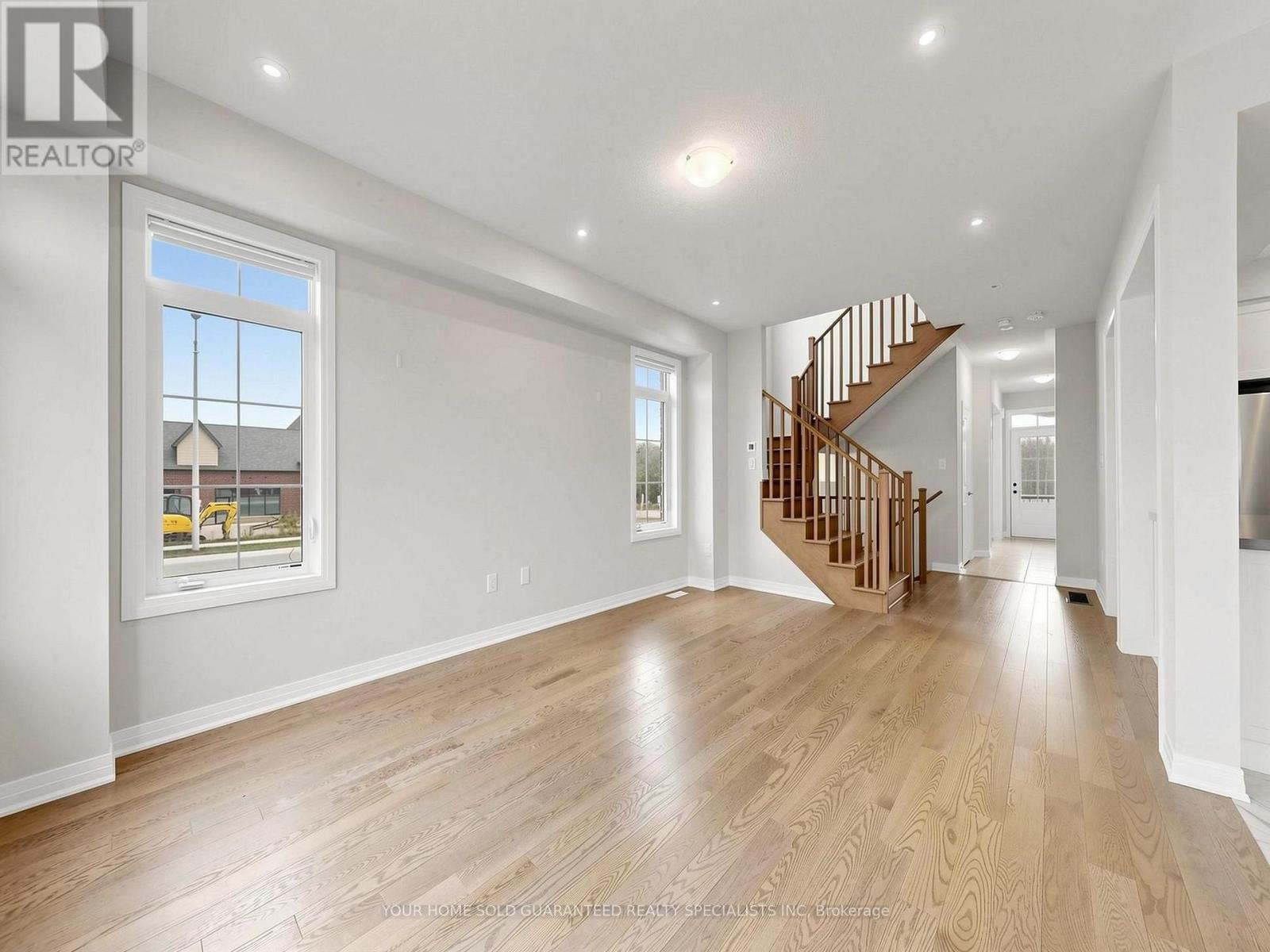 1478 Harker Street, Innisfil photo 6