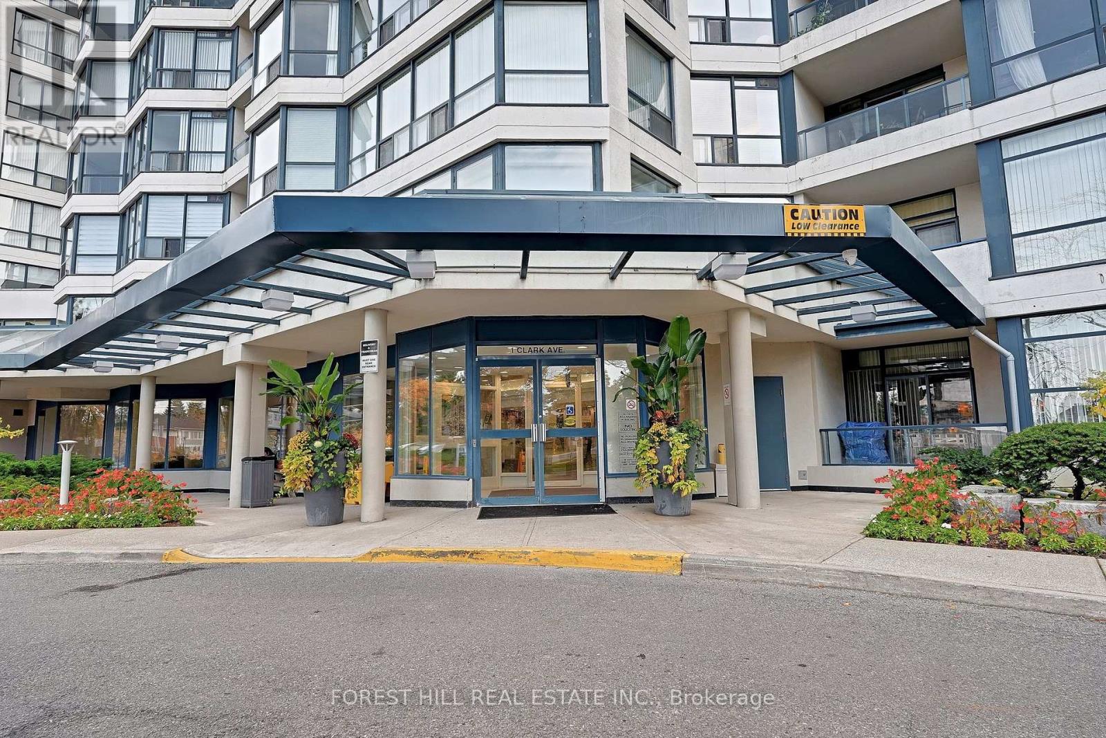 1606 - 1 CLARK AVENUE, Vaughan (Crestwood-Springfarm-Yorkhill) — photo 2