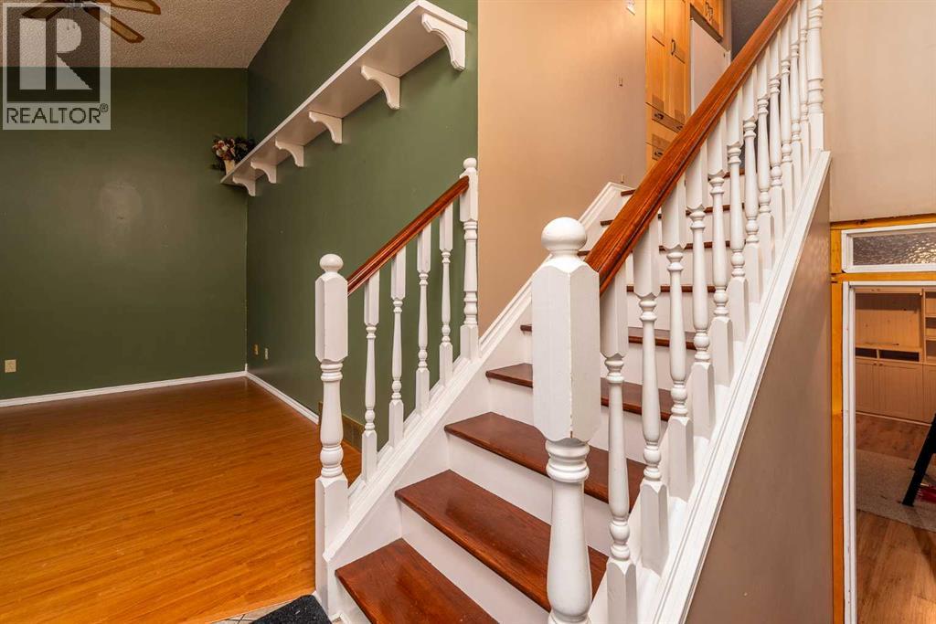 3109 45A Avenue, Lloydminster — photo 2