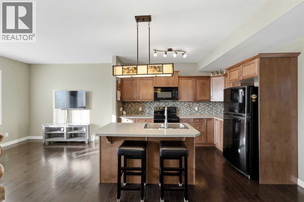 Listing photo – 141 Larsen Crescent, Red Deer