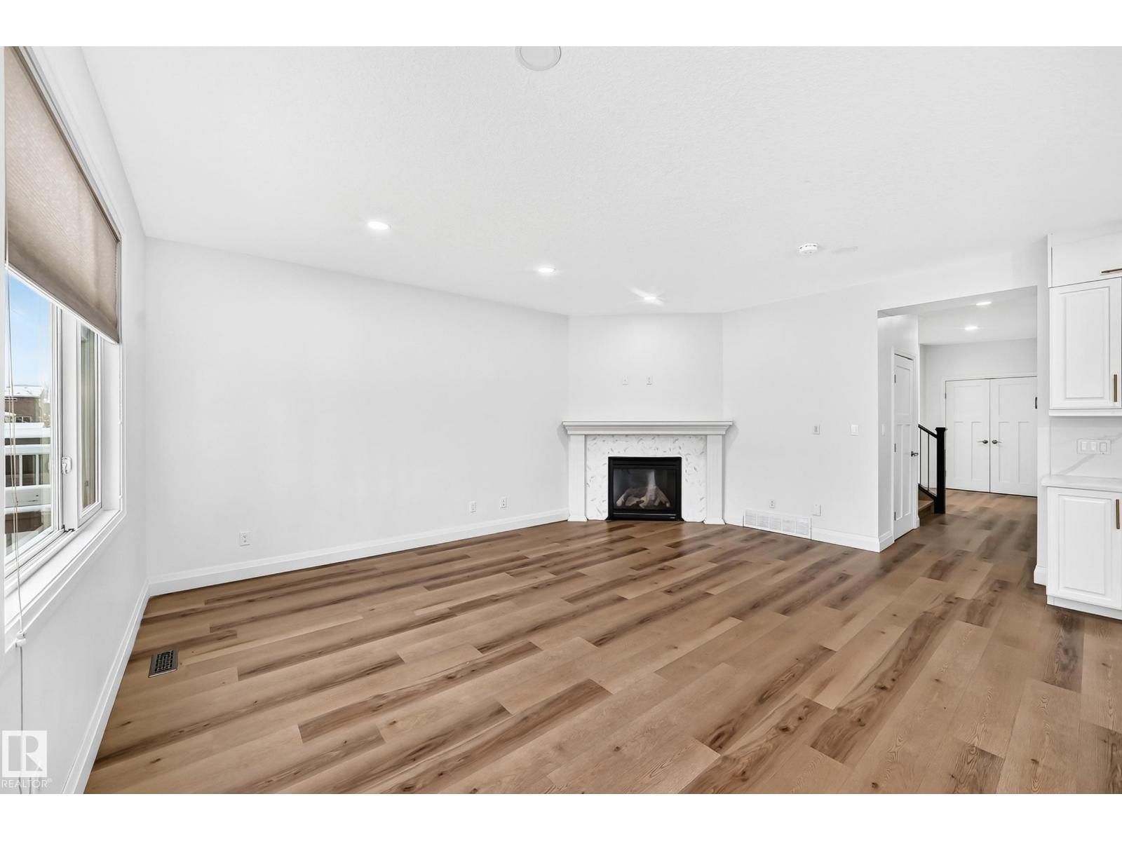 Property photograph 21 for MLS E4514805